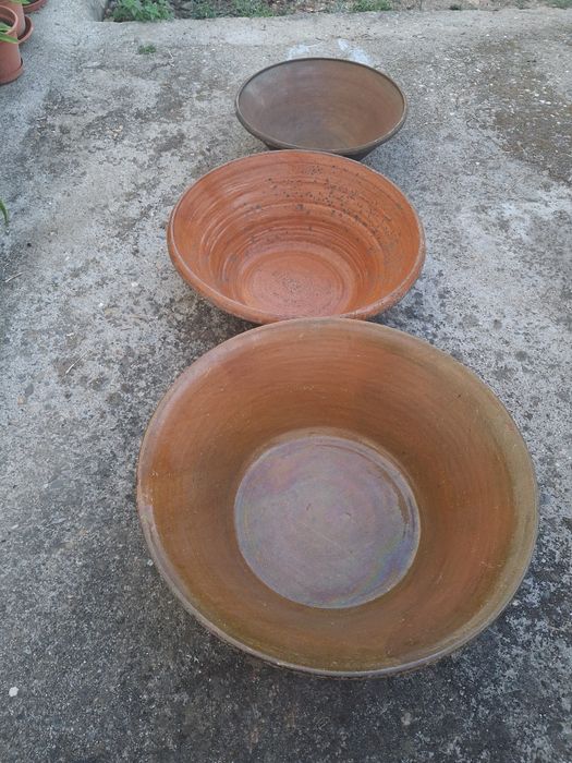 Alguidar de barro antigo