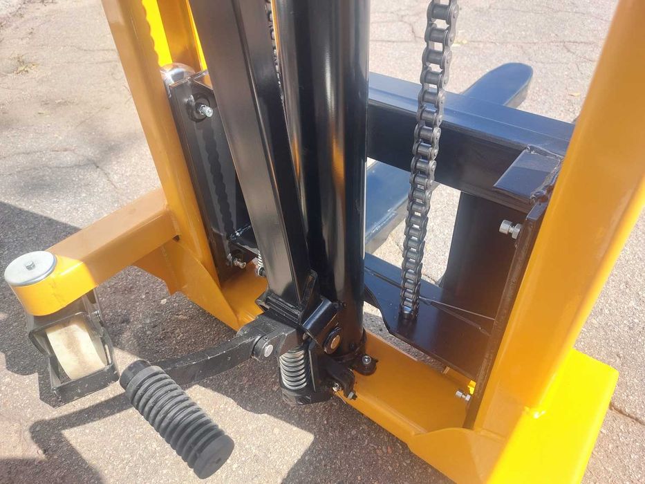 Погрузчик - штабелер гидравлический 1-2т в Одессе для склада