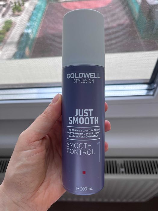 спрей GOLDWELL JUST SMOOTH smooth control 1