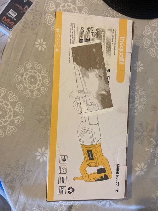 Serra Sabre Recíproca Inequalit 710W – Semi  Nova