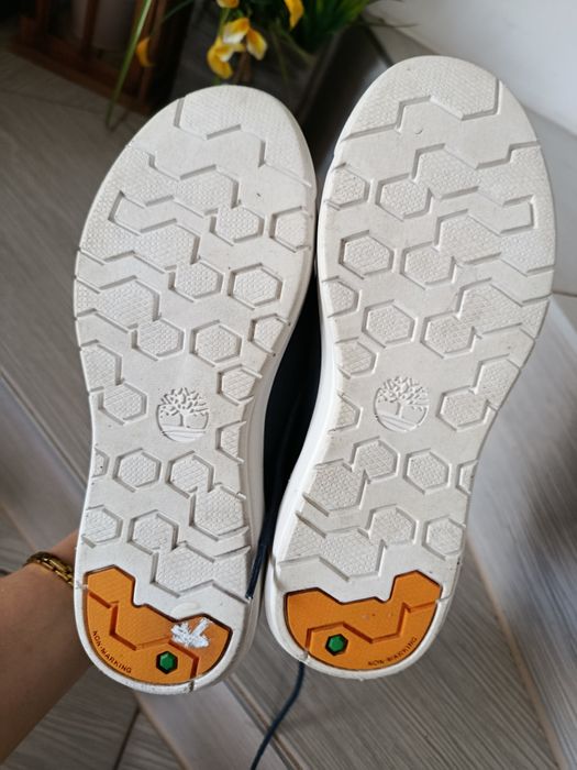 Buty damskie skórzane Timberland  34