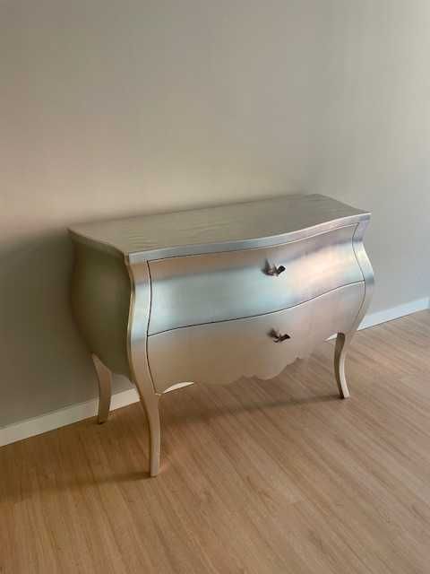 Cómoda em Folha de Prata Verdadeira Nova