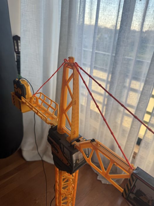 Grua grande telecomandada