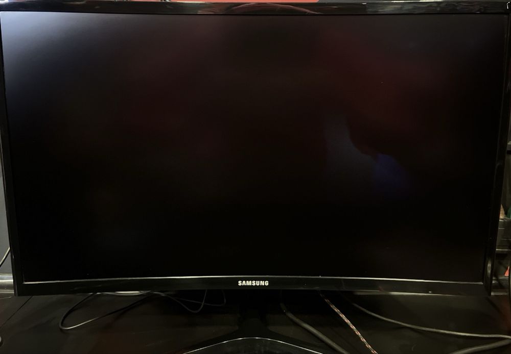 Монітор ігровий вигнутий SAMSUNG Curved 23.5 C24F396F