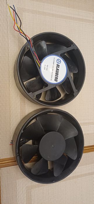 Вентилятор охлаждения Blauberg 12В 0.32 А д. 13 см.