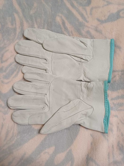 Перчатки рабочие кожа р 7-8 200грн