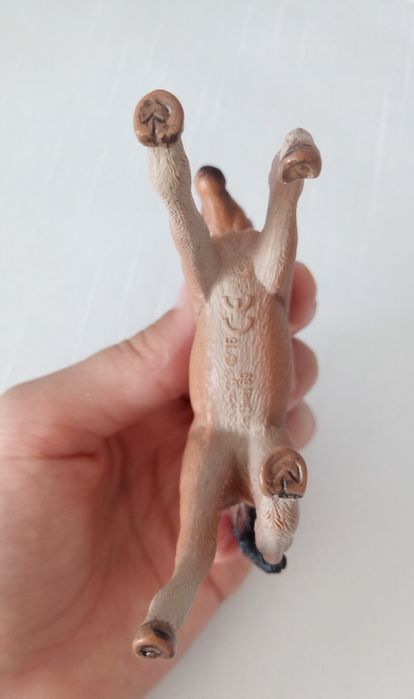 Źrebię hanowerskie schleich