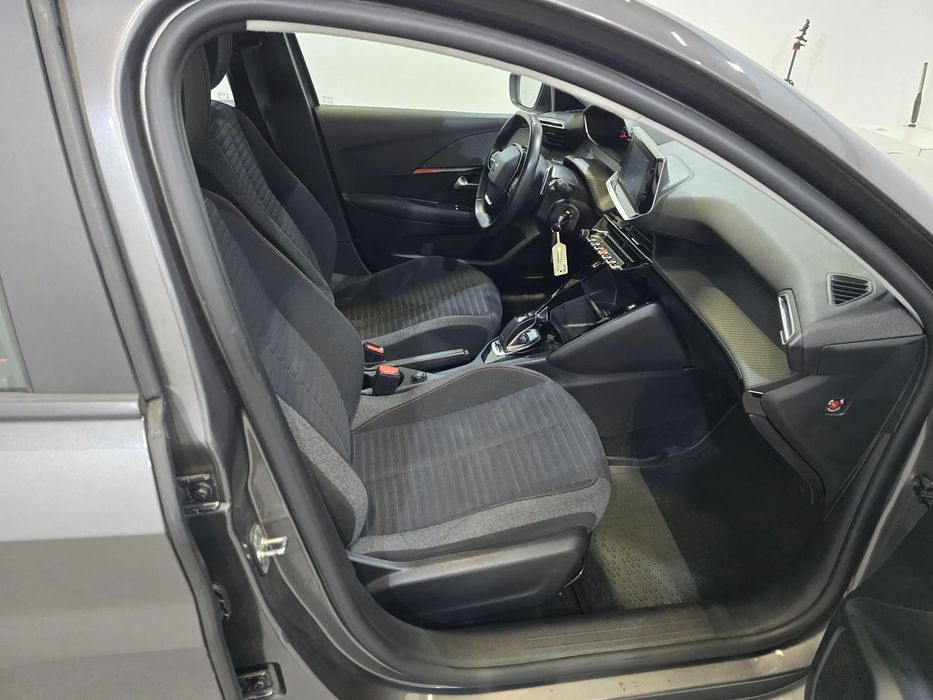 Peugeot 208 1.2 PureTech Allure EAT8