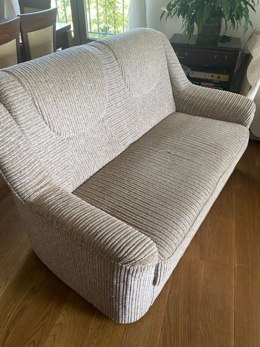 Sofa nierozkładana i fotel komplet