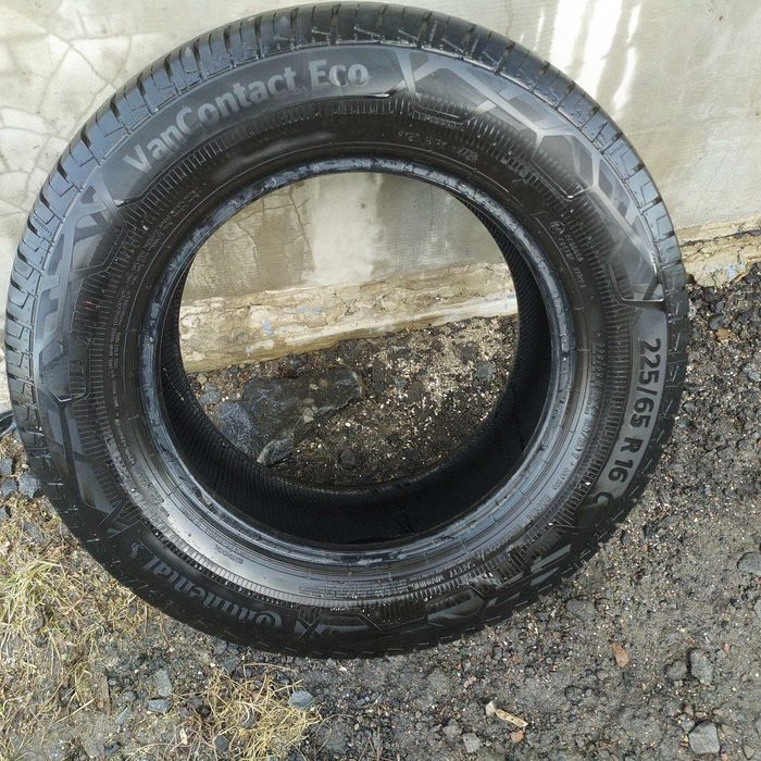 Continental vancontact eco 225/65 r16C