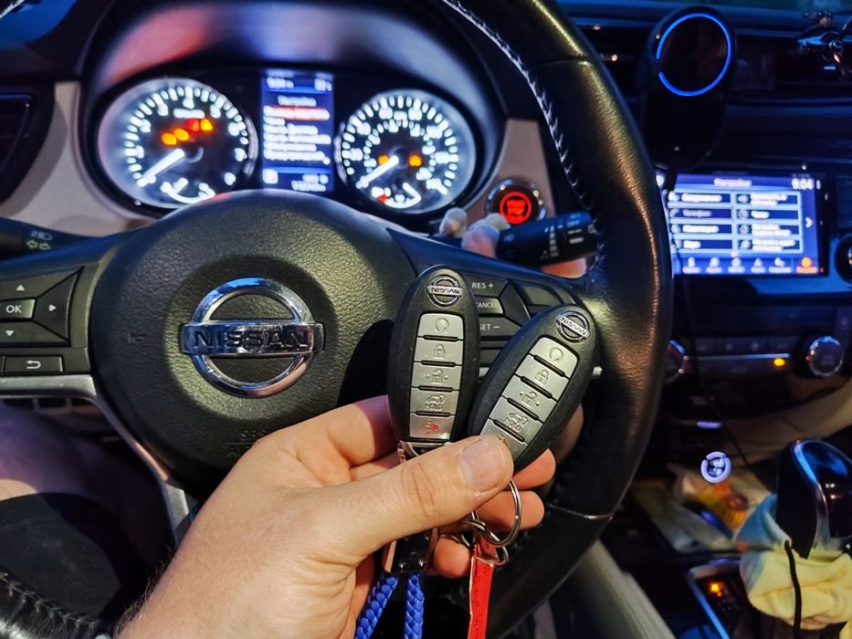 Nissan Rogue переклад приборної панелі і мультимедії, русифікація