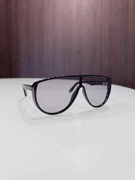 Сонцезахисні окуляри Tom Ford  1182 Achilles