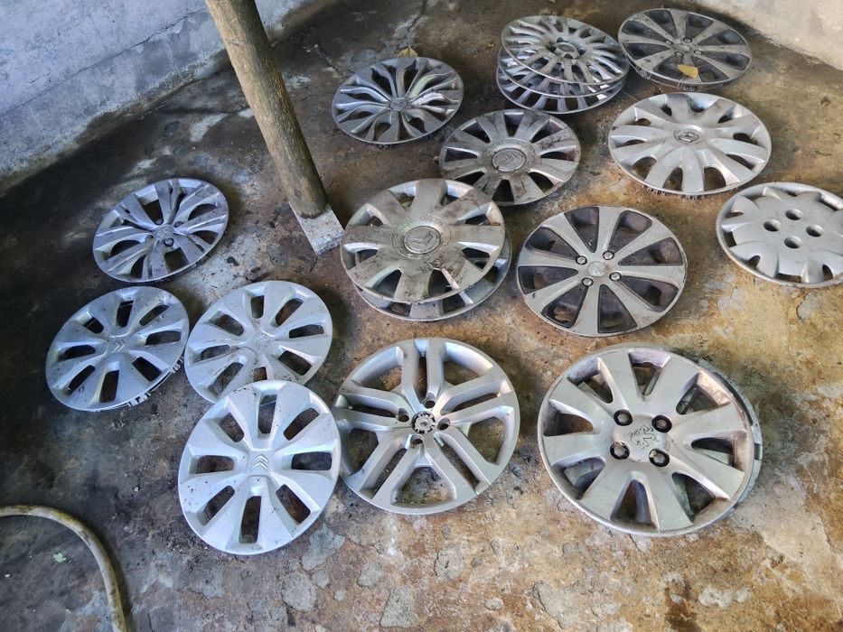 Tampões de roda varios modelos.. citroën C1 e Peugeot e Fiat e Renault e Ford e Citroën