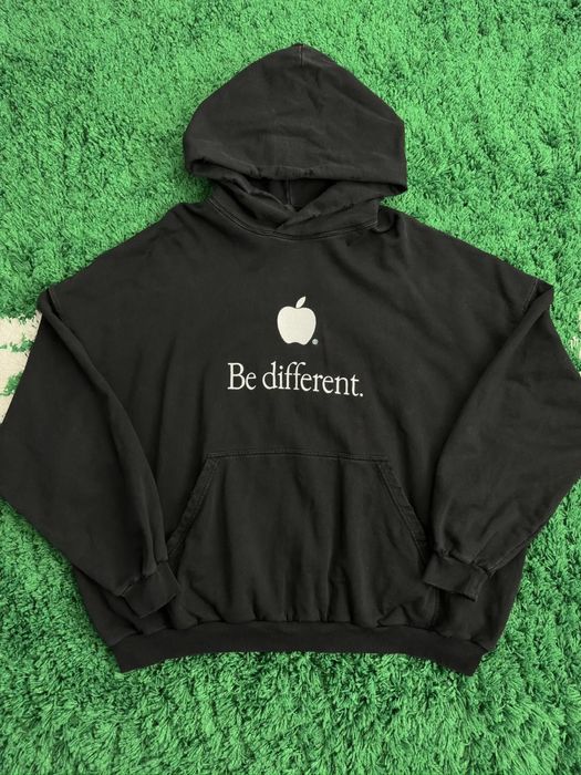 худи balenciaga x Apple Be different