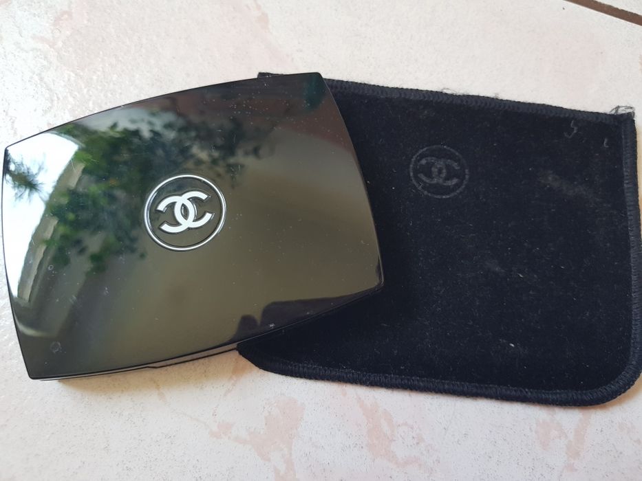 Puder Chanel uzywany