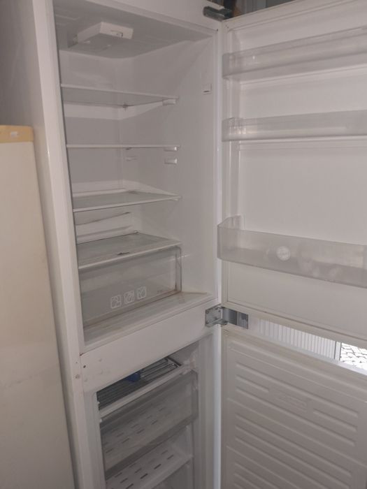 Combinado Hoover de 2 portas  100€