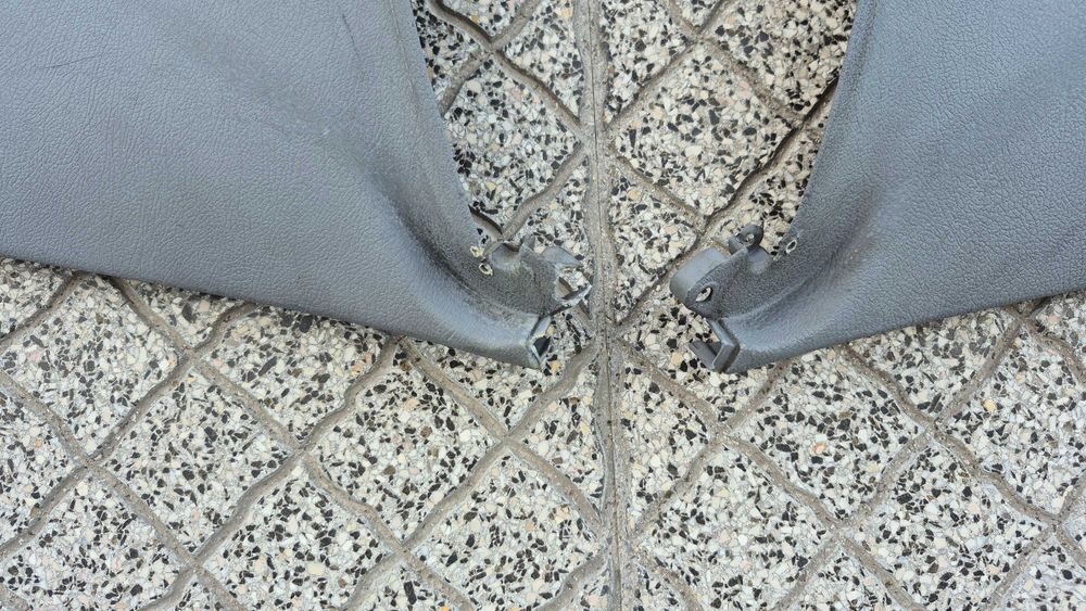 AUDI A4 B5 (8D)- Pilares D completos MALA CARRINHA de 1996 até 2001