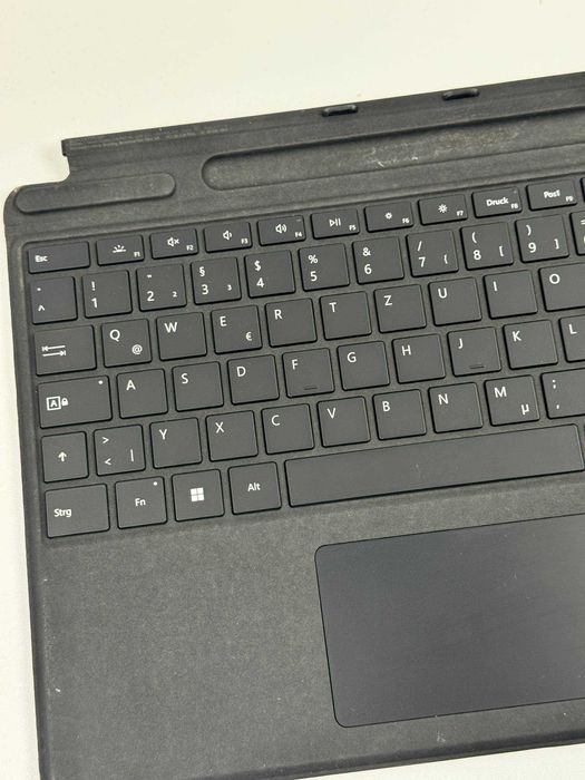 Клавіатура для планшета Microsoft Surface Pro Keyboard Black QWERTZ