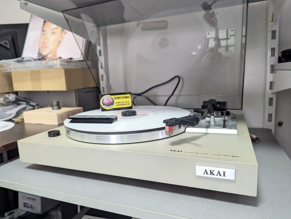 Виниловый проигрыватель Akai AP-B21. Ortofon FF150mkll. JAPAN