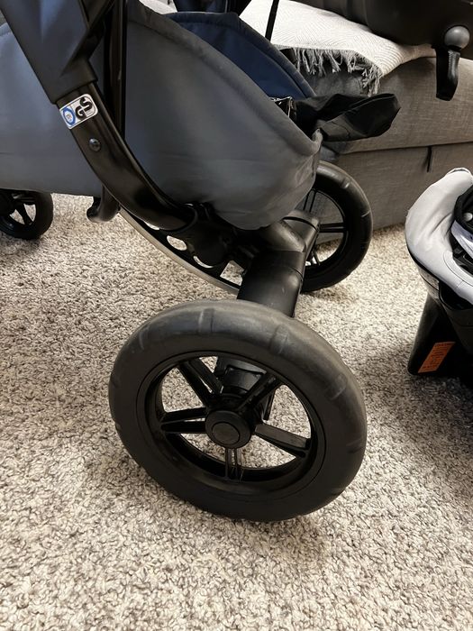 Carrinho + ovo concord neo cinza.