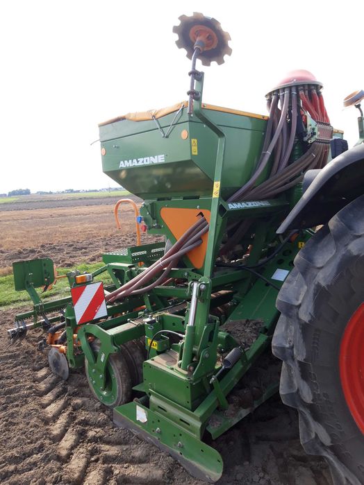 Agregat uprawowo - siewny Amazone KG / amatron +
