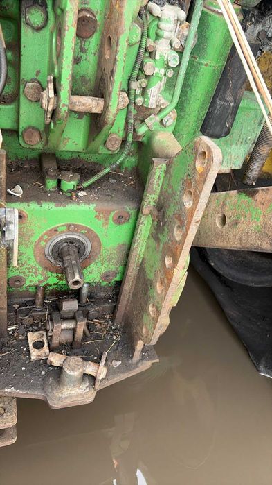 Przystawka napędu John Deere 7810 | Przystawka napędowa | Części JD 7810
