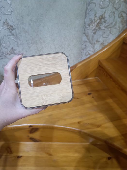 Огганайзер для  серветок.Стан нового.