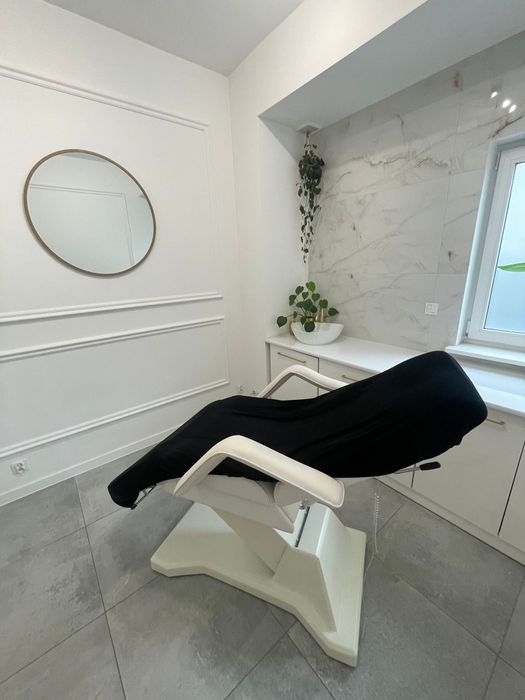 Do wynajęcia gabinet usługowy – 16 m² | Centrum Leszna