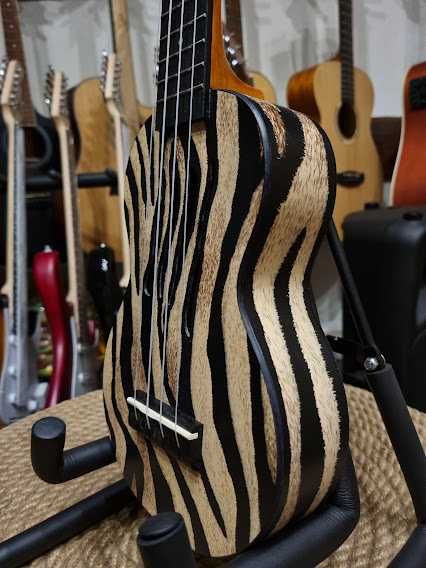 Mahalo ZEBRA MA1ZE ART II ukulele sopranowe + pokrowiec MA-1 ZE