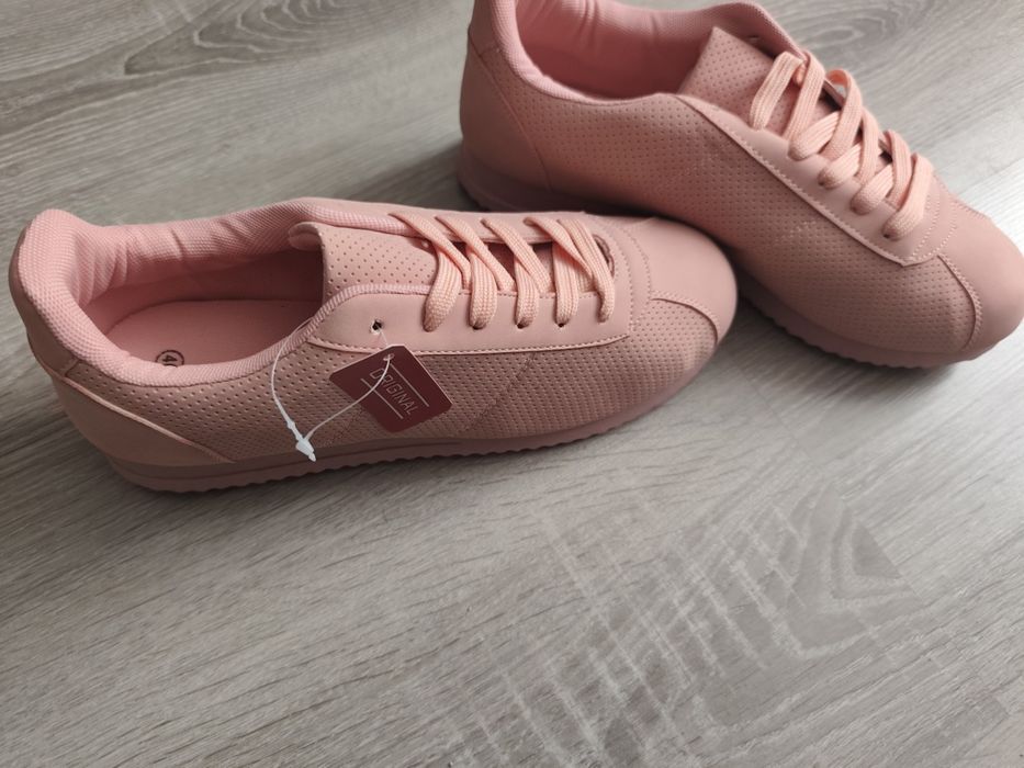 Nowe buty damskie