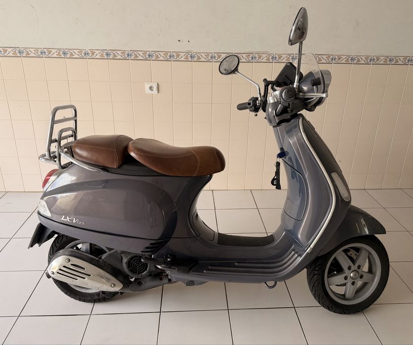 Vespa LXV 125 (2007) - Edicao Especial 60 Anos