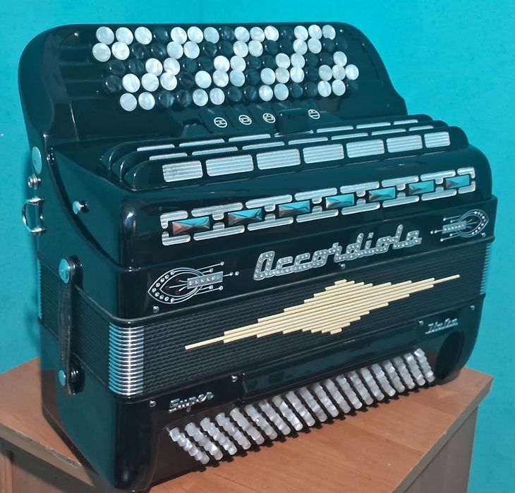 Баян італійський пятирядний ACCORDIOLA , акордеон аккордеон