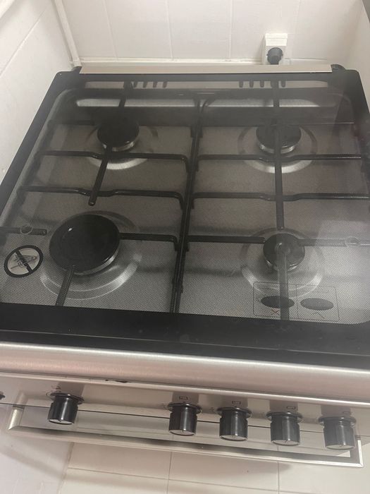 Fogão KUBO < 1 ano de uso
