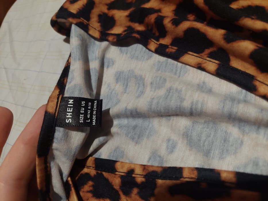 Платье леопардовое 48 р