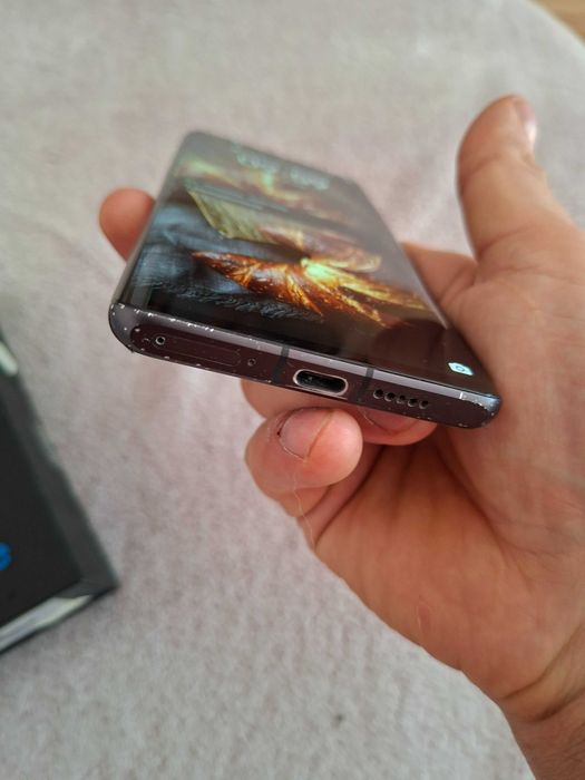 Telefon komórkowy