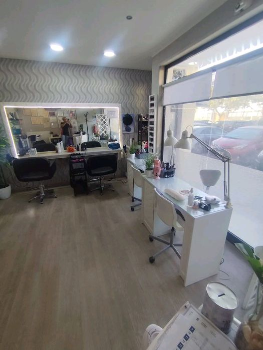 Trespasse de salão com renda imbatível  de 375€