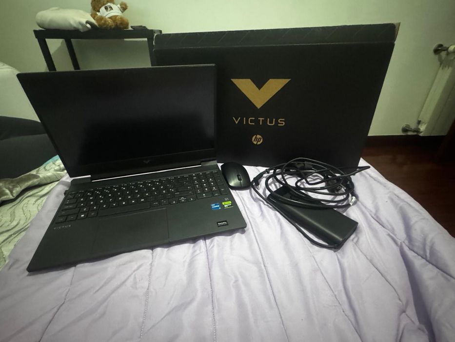 Portatil gaming como novo