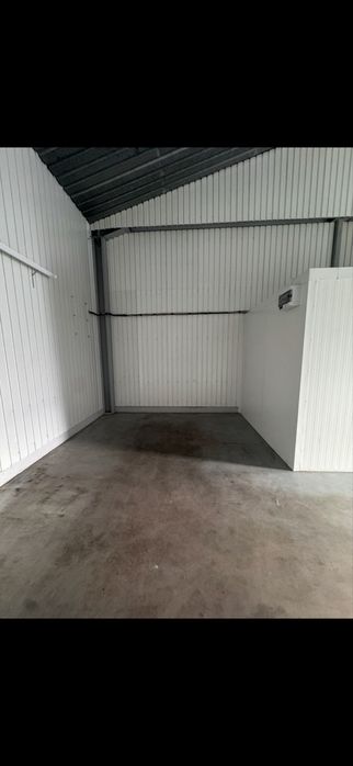 Magazyn z chlodnią – 72 m²