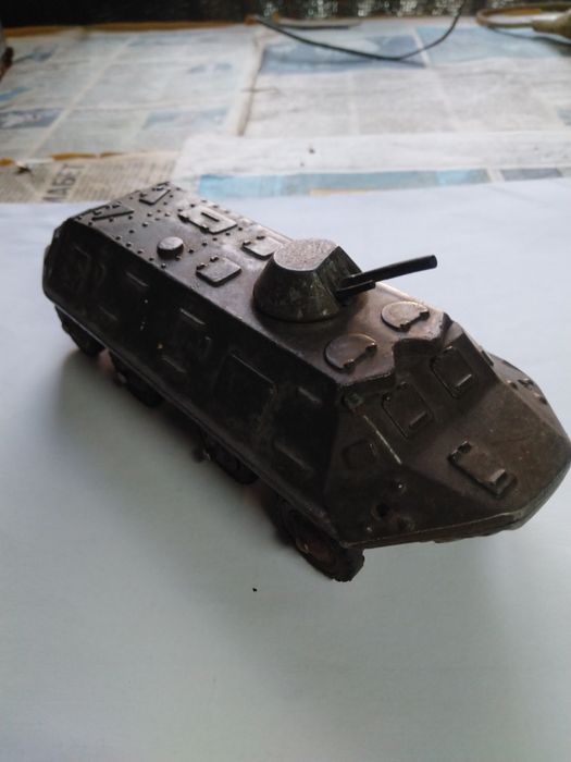 Продам модель игрушку БТР-60ПБ.