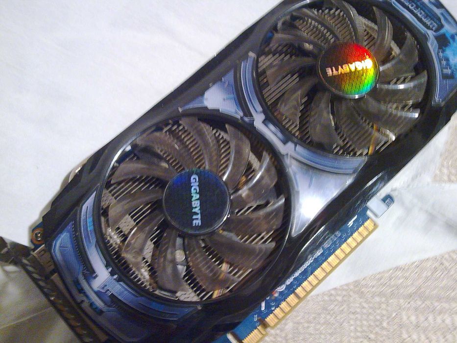 Видеокарта  GUGABYTE GV-N450OC-1GI