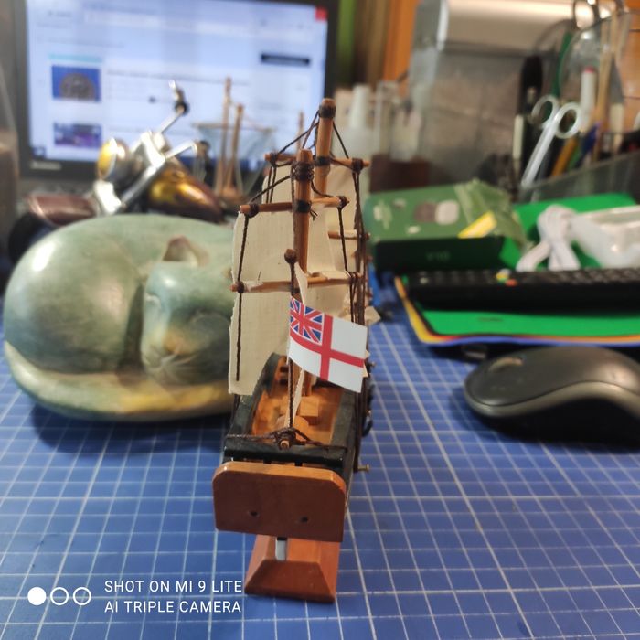 Zaglowiec H. M. S. ENDEAVOUR model drewniany