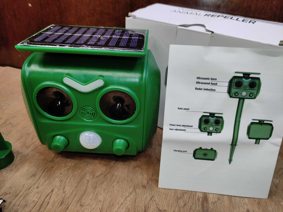 Новий ультразвуковий універсальний відлякувач тварин на акумуляторі