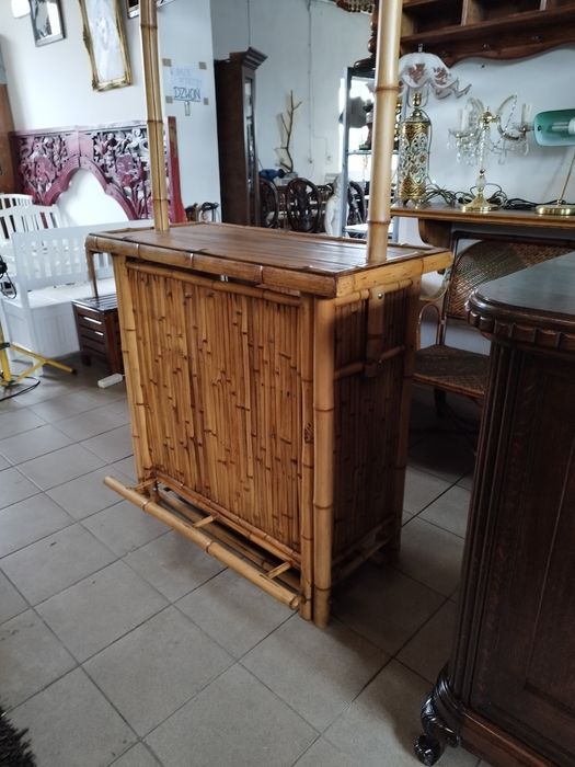 piękny barek bar recepcja rattanowa Vintage