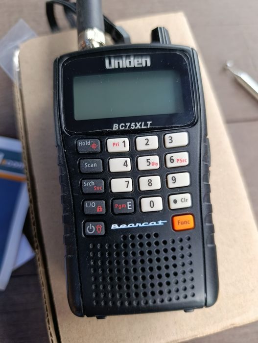 Радіо сканер Uniden Bearcat BC75XLT повний комплект