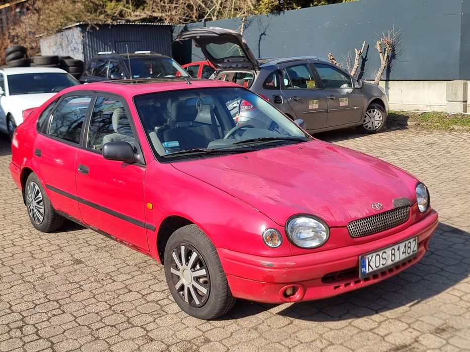Toyota Corolla E11  Benzyna 5 drzwi Wspomaganie  Elektryka
