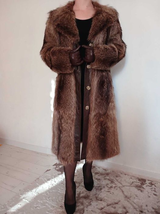 Шуба пальто натуральна єнот
