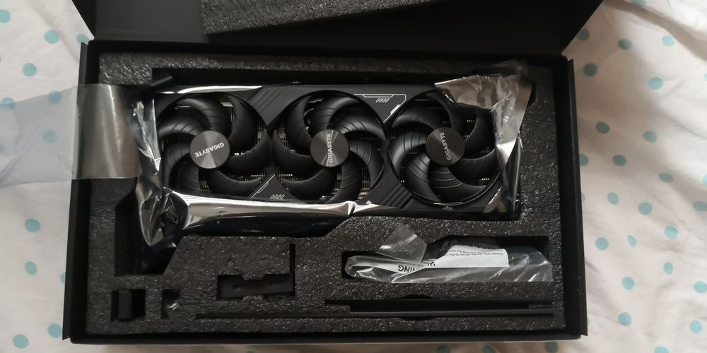 Karta graficzna Nvidia RTX 5070ti od Gigabyte