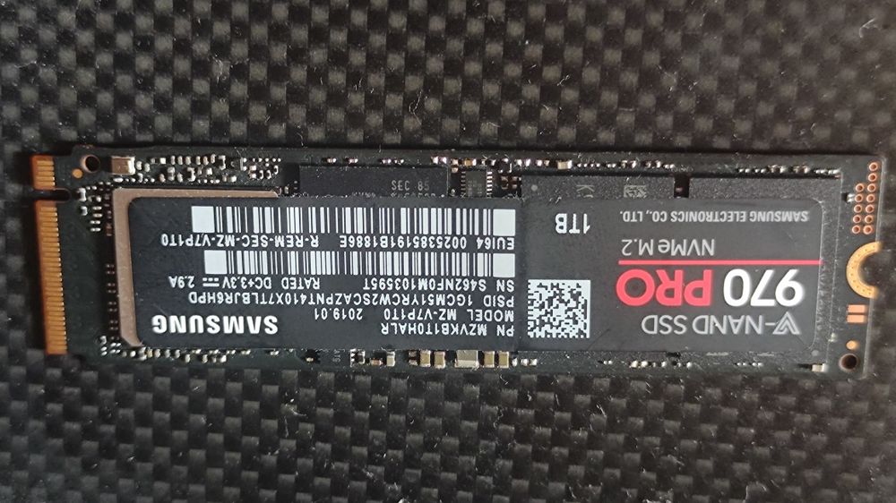 SSD Samsung 970 Pro 1TB (2bit MLC)- Состояние нового! 100% Здоровье диска; 110 часов наработка !