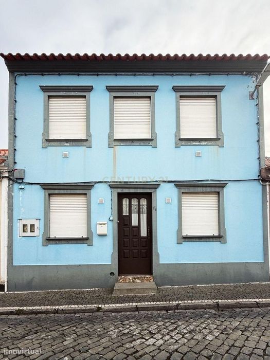 Moradia T3 com Terraço em Angra do Heroísmo
