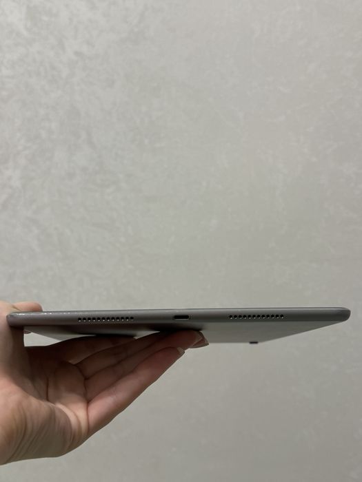 Apple iPad Pro 9.7 128GB Wi-Fi Space Gray | A1673 | iPad Pro 2016 | Touch ID